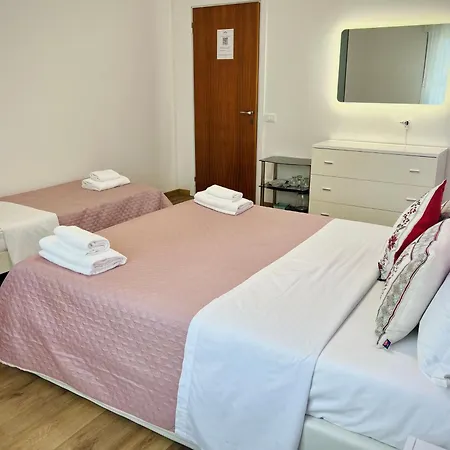 Blue Deluxe Bed and breakfast